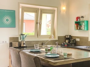 Kühlschrank, Ofen, Herdplatte, Geschirrspüler