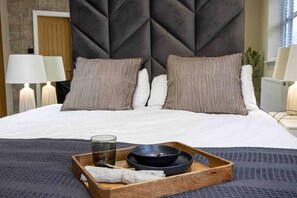 5 soverom, strykejern/-brett, wi-fi og sengetøy