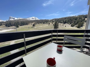 Property grounds - Cozy 2-Room Cabin with Balcony & Parking, Close to Slopes & Shops - SuperDevoluy (Le Dévoluy)