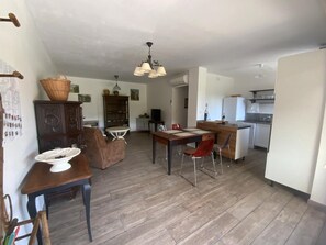 Interior - Restored cottage with shared pool and air conditioning in Dordogne Valley (Sainte-Mondane)