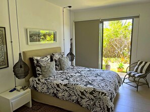 3 bedrooms, in-room safe, desk, iron/ironing board