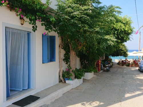 Sea Breeze Covered House
