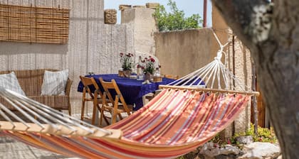 Villa 'Torre Castiglione' avec Vue sur la Mer, Jardin, 2 Terrasses & Wi-Fi