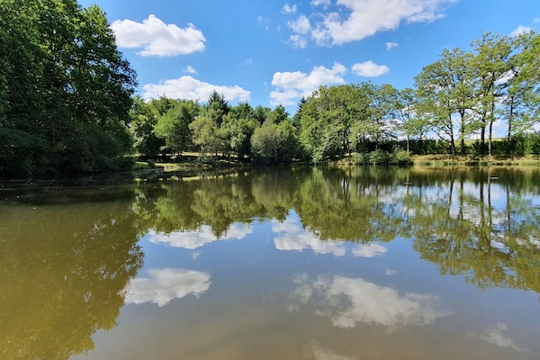 Etang privé d'un hectare