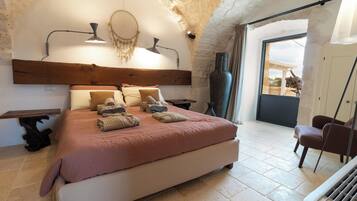 3 slaapkamers, een strijkplank/strijkijzer, gratis wifi, beddengoed