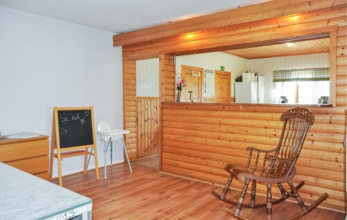 5 bedroom nice home in Södra Rådom