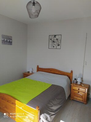 2 bedrooms