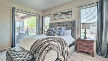 4 bedrooms, desk, iron/ironing board, travel crib