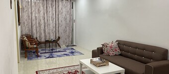 Cozy 3 Bedroom House | Rose Homestay