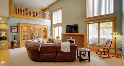 Hot Tub & Private Pond! Spacious McArthur Home