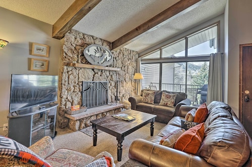 Upscale Avon Condo w/ Balcony & Mountain View!