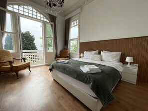 Down comforters, minibar, iron/ironing board, free WiFi - Ikigai Hotel Villa Rifat (Adalar)