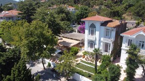 Front of property - Ikigai Hotel Villa Rifat (Adalar)