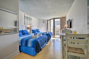 Iron/ironing board, Internet, bed sheets - Condo w/ Beach Access & Community Amenities! (Myrtle Beach)