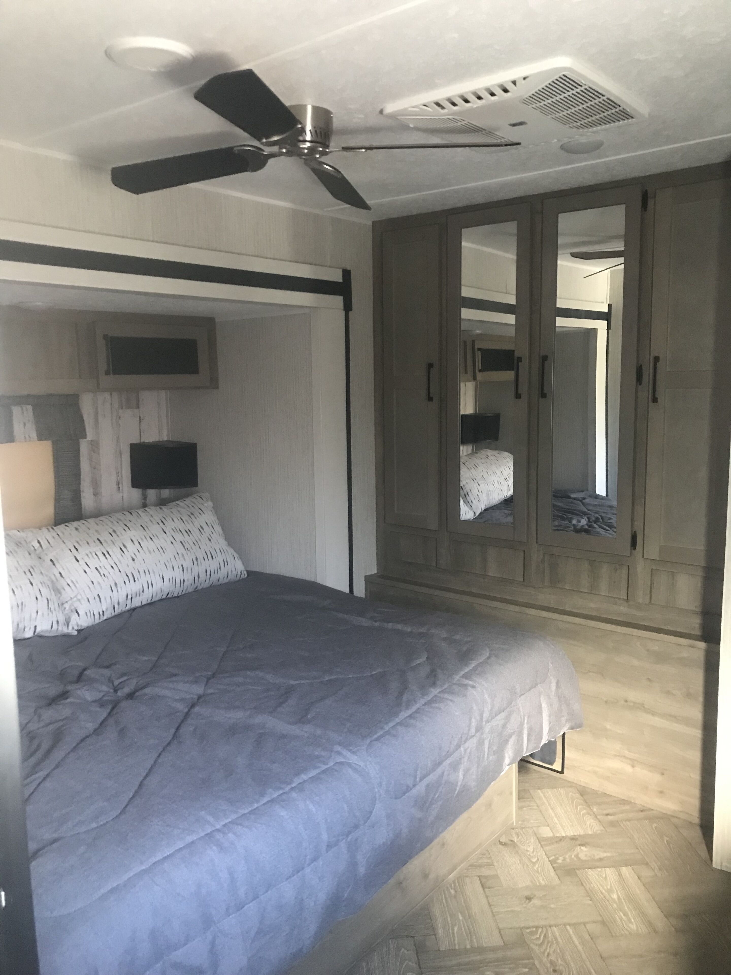 2 Bdrm 2 Bath Trailer Near Sand Hollow and Zion/Bryce National Parks