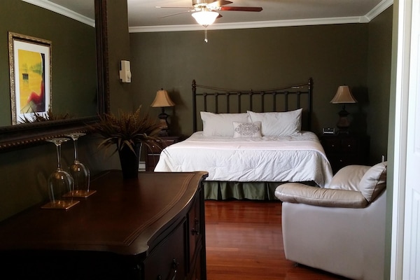 Ropa de cama de alta calidad y colchones con acolchado adicional