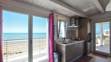 Frigorifero, piano cottura