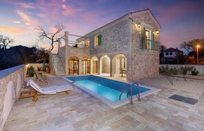 Pool - Cozy home in Biograd na Moru (Biograd na Moru)