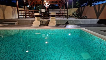 Piscine extérieure
