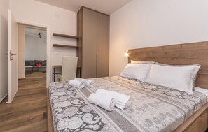 3 chambres, coffres-forts dans les chambres, Wi-Fi gratuit