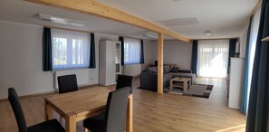Smart TV - Vacation home in a quiet location with field view near Lake Leppinsee (Mirow OT Qualzow)