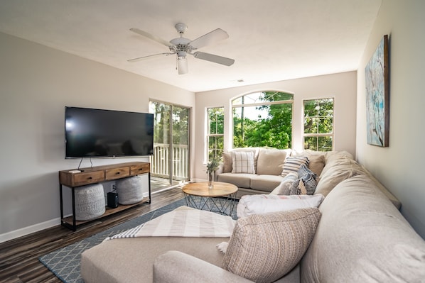 Smart TV - *TB 14F Finns Up* Newly Renovated 3 Bedroom Condo with 17th Fairway View! (Pawleys Island)