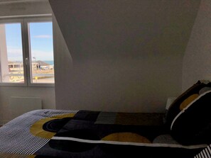 2 makuuhuonetta, Wi-Fi, vuodevaatteet