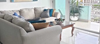 Luxurious & Modern in the heart of New Kingston