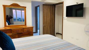 1 slaapkamer, een bureau, een strijkplank/strijkijzer, gratis wifi