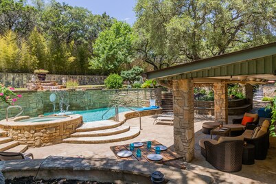 Your Own High-End Resort! 1-Story, Heated Pool, Huge Hot Tub, KingBeds, GameRoom