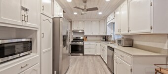 “Meet Me in Fairhope”-Walk to bay and beach in the heart of Fairhope!