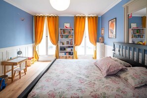 5 chambres, fer et planche à repasser, accès au Wi-Fi (inclus)
