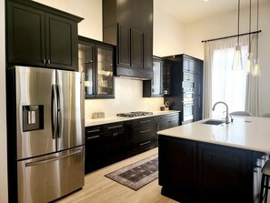 Fridge, microwave, oven, stovetop - Entire Bank Building Overlook Outlaw Square and Main (Deadwood)