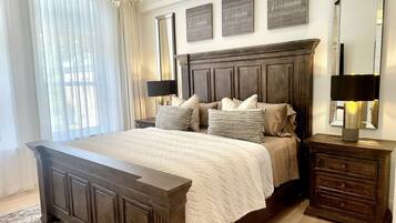 3 chambres, fer et planche à repasser, Wi-Fi, draps fournis