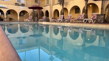 Piscine extérieure
