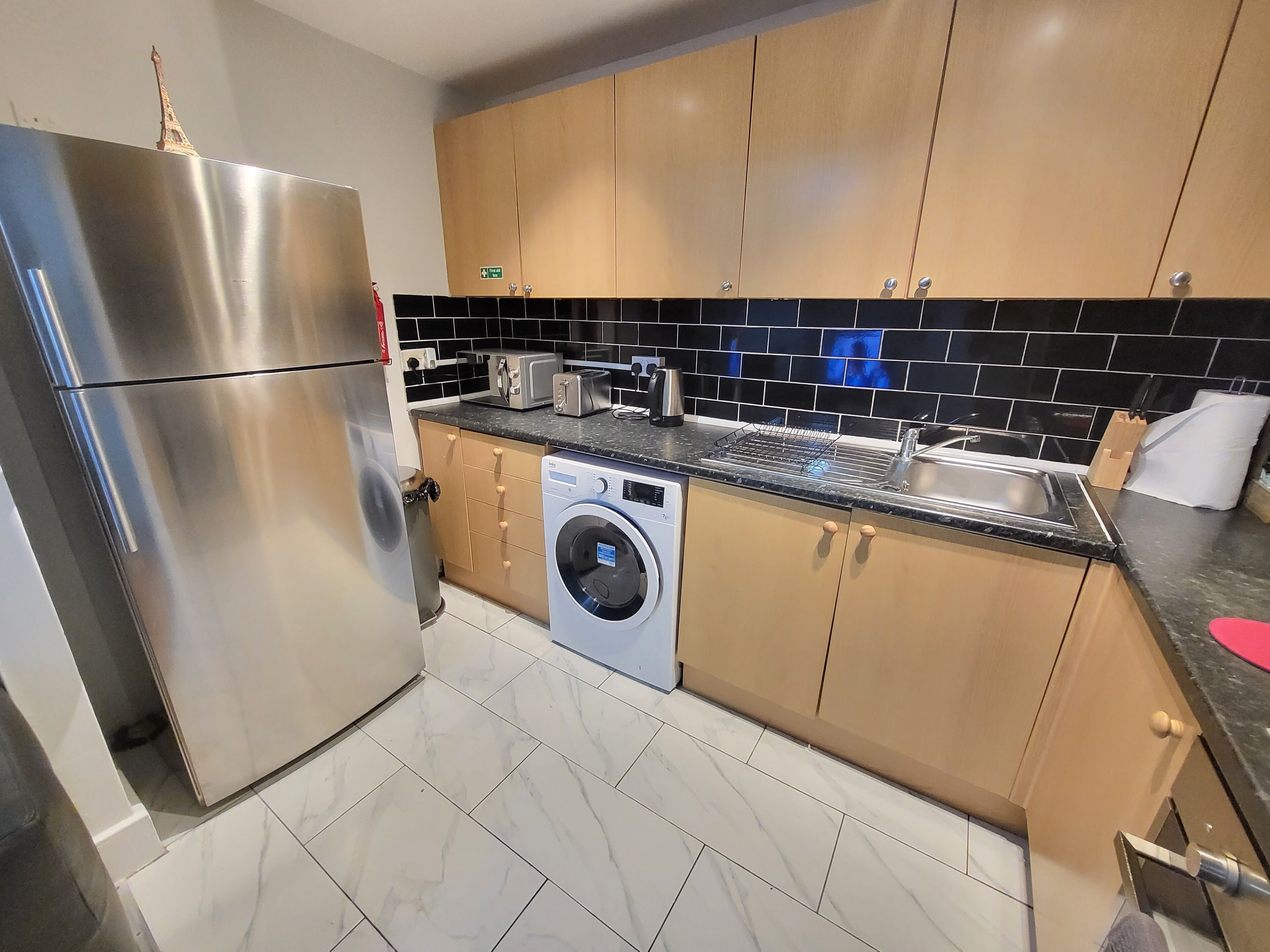 Fridge, oven, electric kettle, toaster