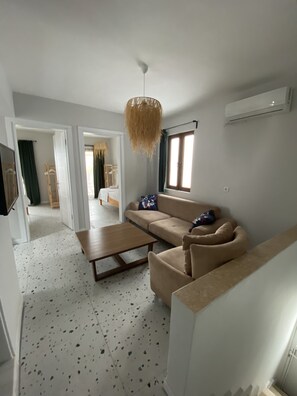 42-inch LCD TV with satellite channels, TV - Seyyah Bozburun House (Marmaris)