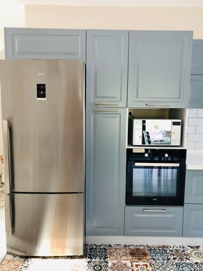 Exclusive Villa | Private kitchen | Coffee/tea maker, electric kettle, highchair, paper towels - Seyyah Bozburun House (Marmaris)