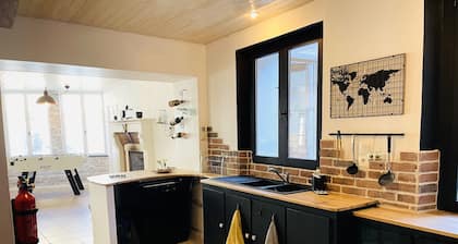 Group gîte near Futuroscope and Poitiers. Pets allowed