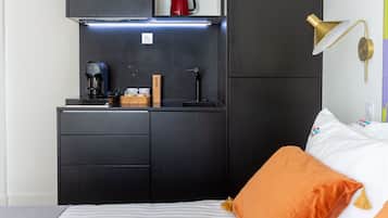 1 chambre, fer et planche à repasser, Wi-Fi gratuit, draps fournis