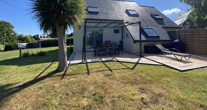 HOUSE SEA VIEW COTE DE GRANIT ROSE + WIFI