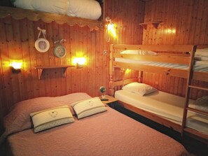 4 Schlafzimmer, Bügeleisen/Bügelbrett, kostenloses WLAN