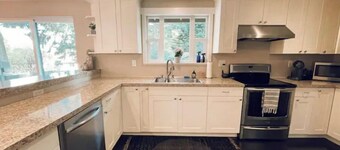 Silver Beach Bungalow near Parks & Lake - Sleeps 6