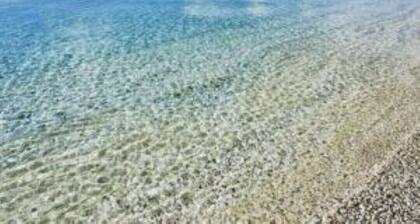 3 min on foot from the beach -Elba Island