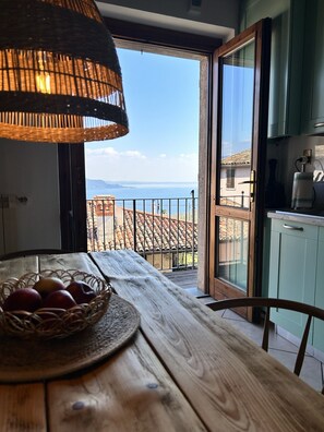 Interior - Wonderful vacation apartment in Vigole with a fantastic view over Lake Garda (Toscolano Maderno)