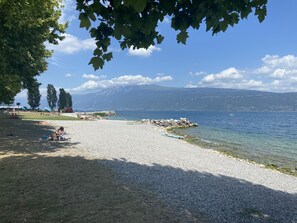 Vlak bij het strand