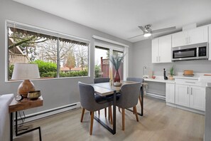 Dining - Cute Delightfully Remodeled Spacious Condo by RedAwning (Kent)