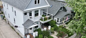 Enjoy Milwaukee's Bayview - 3 bed w/ balcony