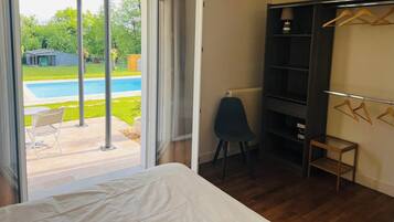 3 chambres, fer et planche à repasser, lit parapluie, Wi-Fi gratuit