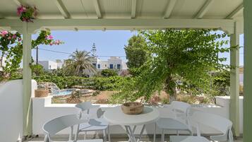 In-room safe, iron/ironing board, free WiFi, bed sheets